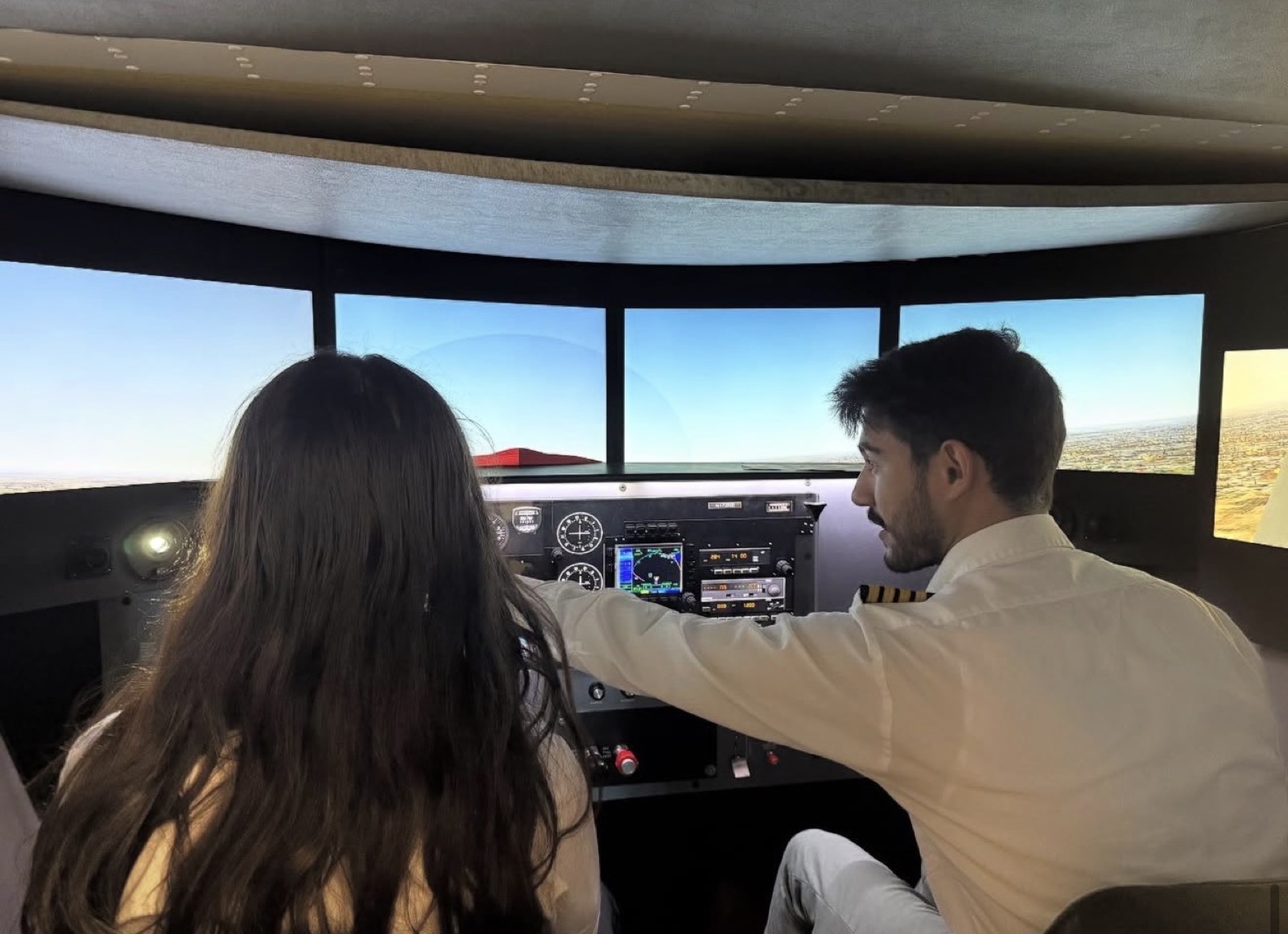 Former des pilotes sûrs et professionnels, équipés pour naviguer dans les airs avec confiance